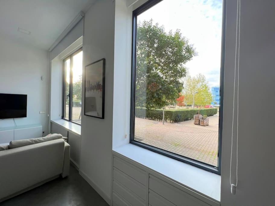 Precioso Estudio En Barajas, A Un Paso Del Metro Apartament